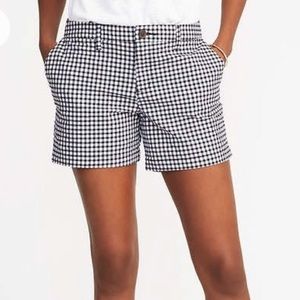 Old Navy Black and White Gingham Plaid Everyday Shorts